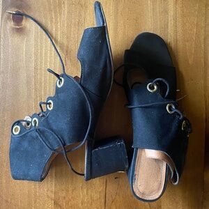 Super cute cut out lace up sandalettes